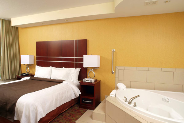 Springhill Suites Honeymoon Suite with in-room Jacuzzi Tub for two 600