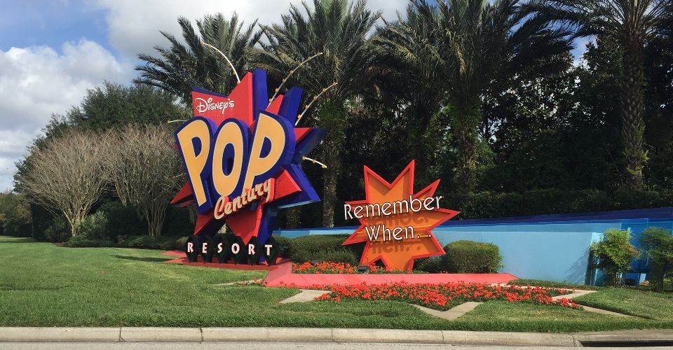 View of the front sign at the entrance of the Disney World Pop Century Resort in Orlando 960