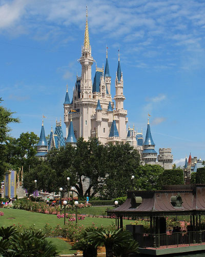 disney-world-cinderella-castle-across-lake-400 - Neat Stays