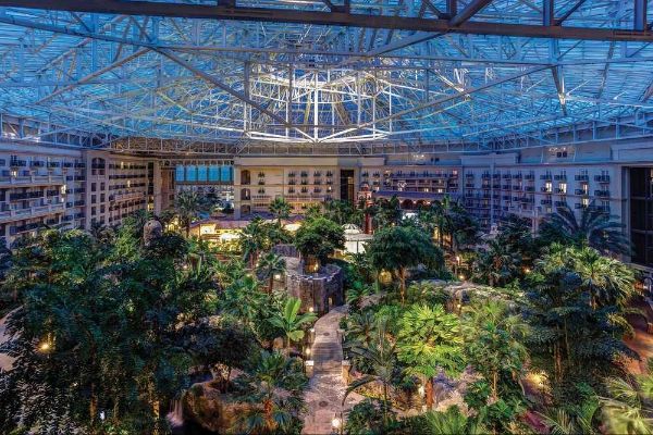 Indoor atrium Gaylord Palms Resort Orlando 600