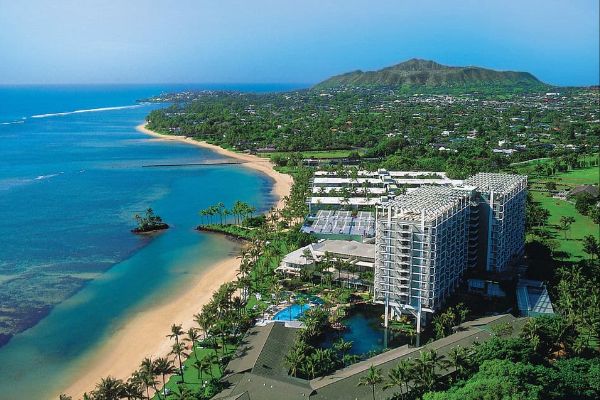 Aerial View of the Kahalal Hotel and Resort in Honolulu 600