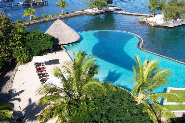 View of the Beach surrounding the Infinity Pool at the Manava Suite Resort Tahiti 600